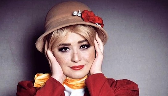 تصویر ۱ سالگی مهراوه شریفی‌نیا درآغوشِ مادرش