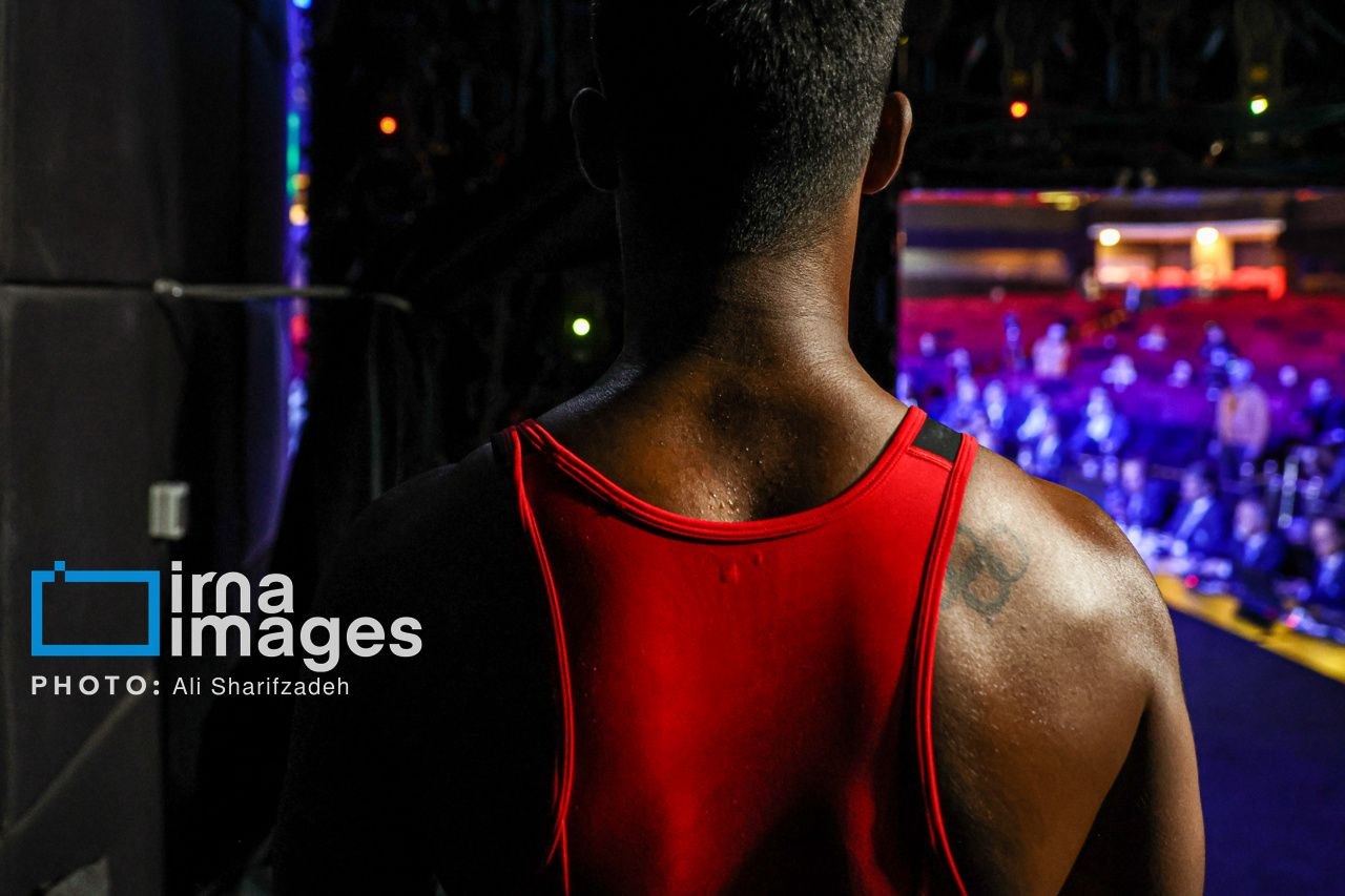 ​​​​​​​پشت صحنه بُرد و باخت ها