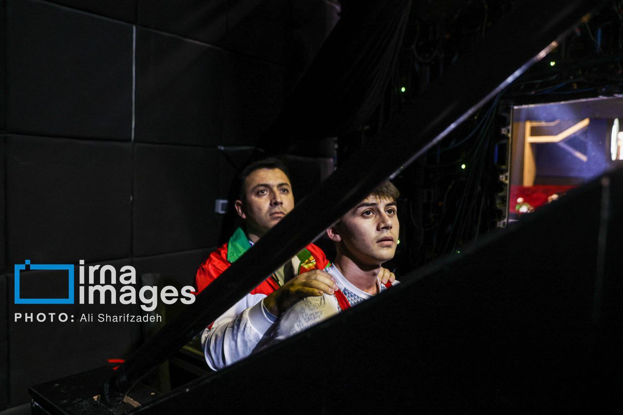 ​​​​​​​پشت صحنه بُرد و باخت ها