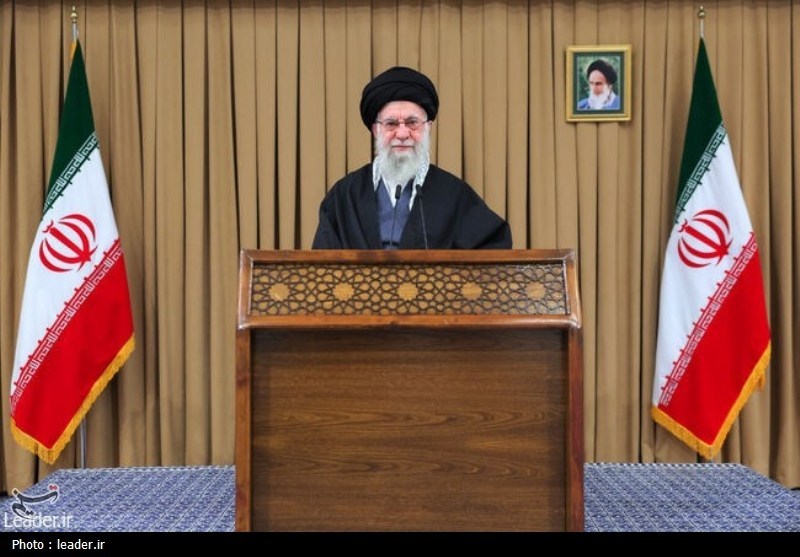 عکس/سخنرانی تلویزیونی رهبر انقلاب خطاب به ملت ایران