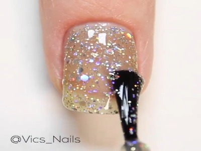 یک مدل طراحی ناخن که عاشقش میشی