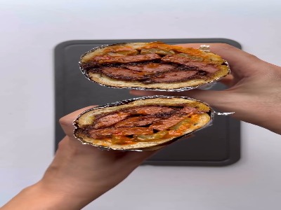 ساندویچ سوسیس شکاری، تجربه ای خوشمزه!