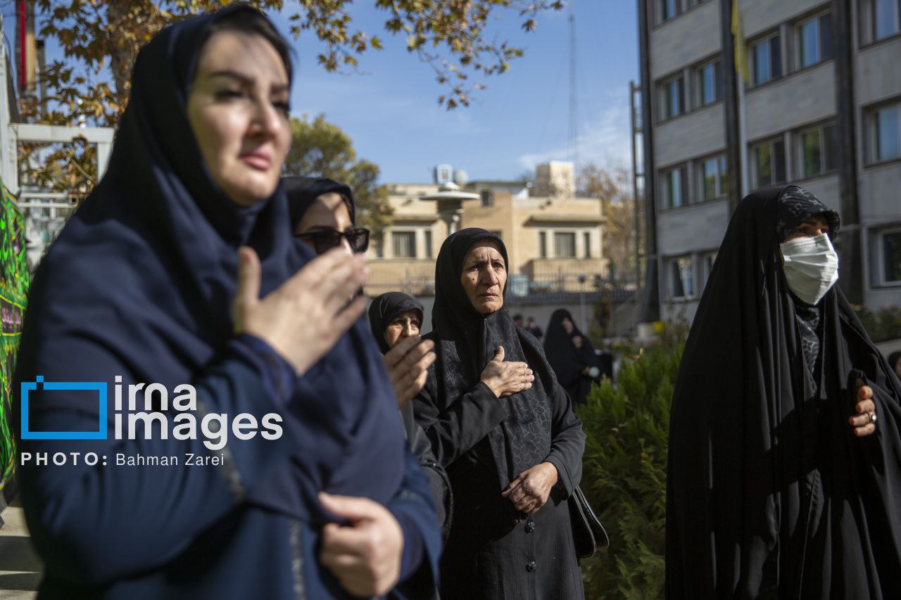  ​​​​​​​عکس/تدفین پیکر شهید گمنام در شرکت گاز استان کرمانشاه