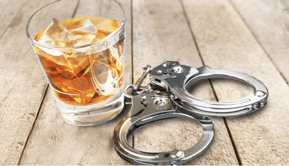 بازداشت ۷ بازیگر سرشناس‌ با ۳۸ لیتر مشروب