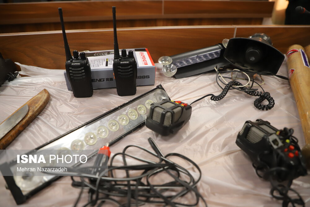 رونمایی از کشفیات گشت‌ و ایست بازرسی سپاه - تبریز