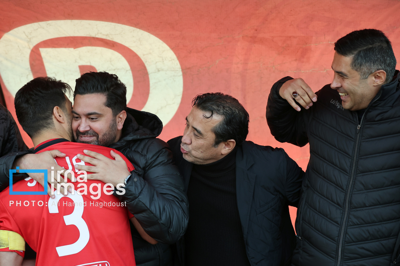 لیگ برتر فوتبال؛ تراکتور و چادرملو