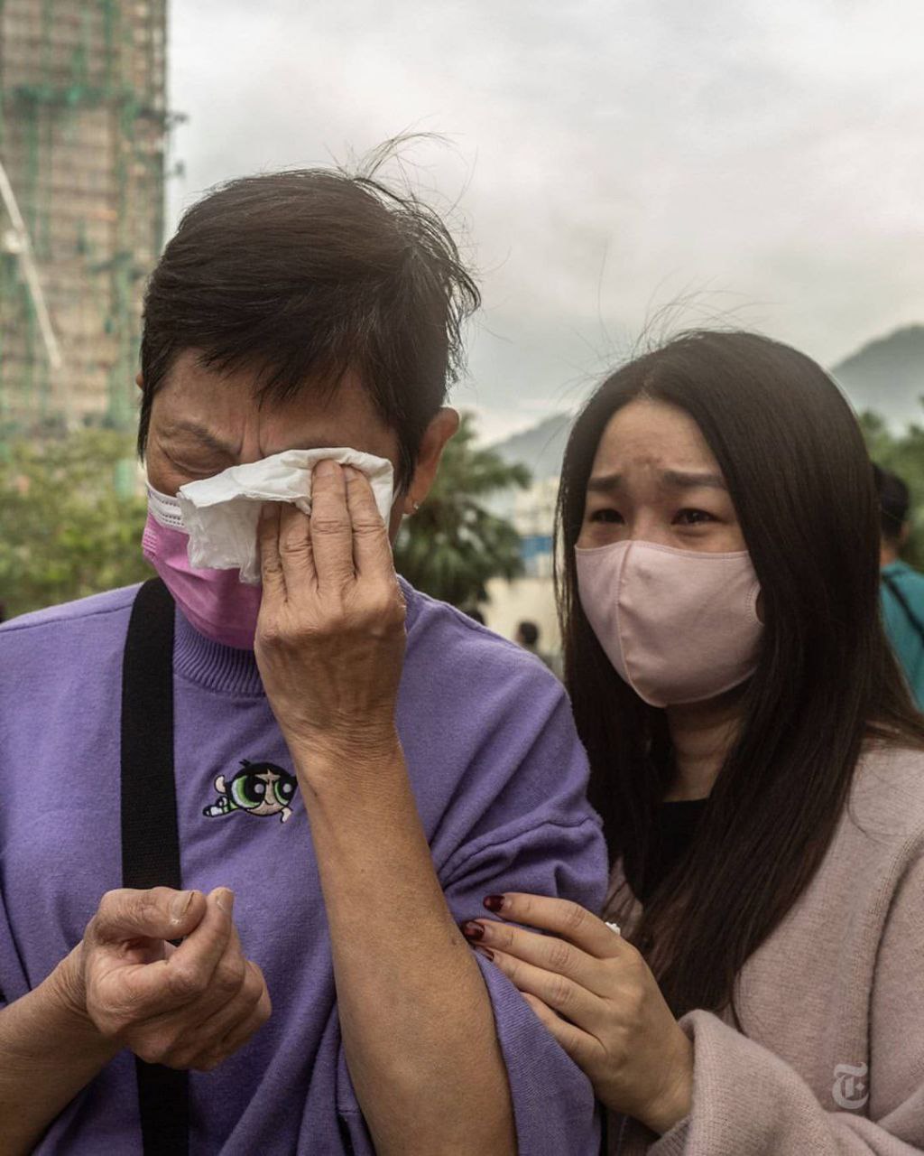 عکس‌های نیویورک تایمز از آتش‌سوزی مرگبار برج‌های مسکونی در هنگ‌کنگ   