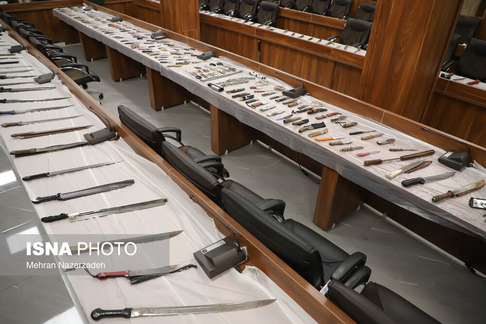 رونمایی از کشفیات گشت‌ و ایست بازرسی سپاه - تبریز