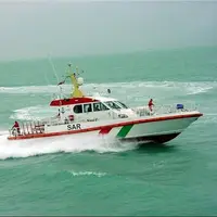 نجات 5 سرنشین لنج باری در مسیر دریایی دبی- آبادان