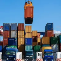 بلاتکلیفی یک هفته‌ای کالاهای اساسی در گمرک