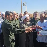 نیروگاه خورشیدی ۵۰ کیلوواتی در تفت یزد افتتاح شد