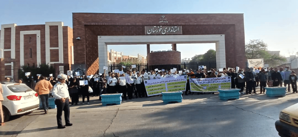 تجمع کادر درمان خوزستان مقابل استانداری
