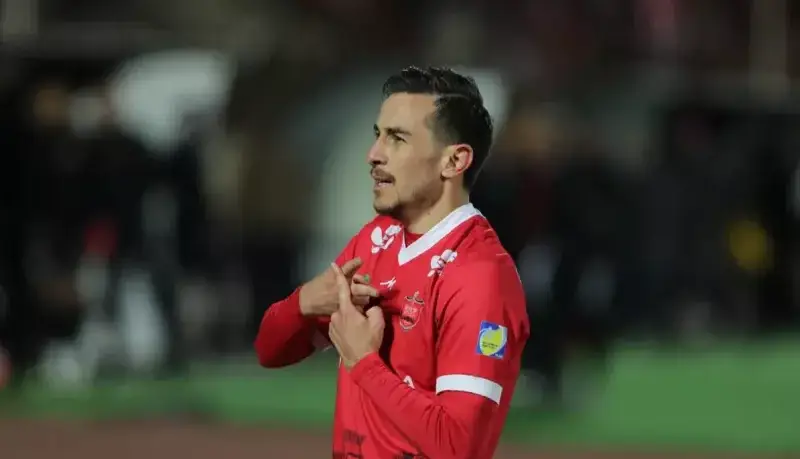 واکنش خاص فرشاد احمدزاده به مردود شدن گل تماشایی