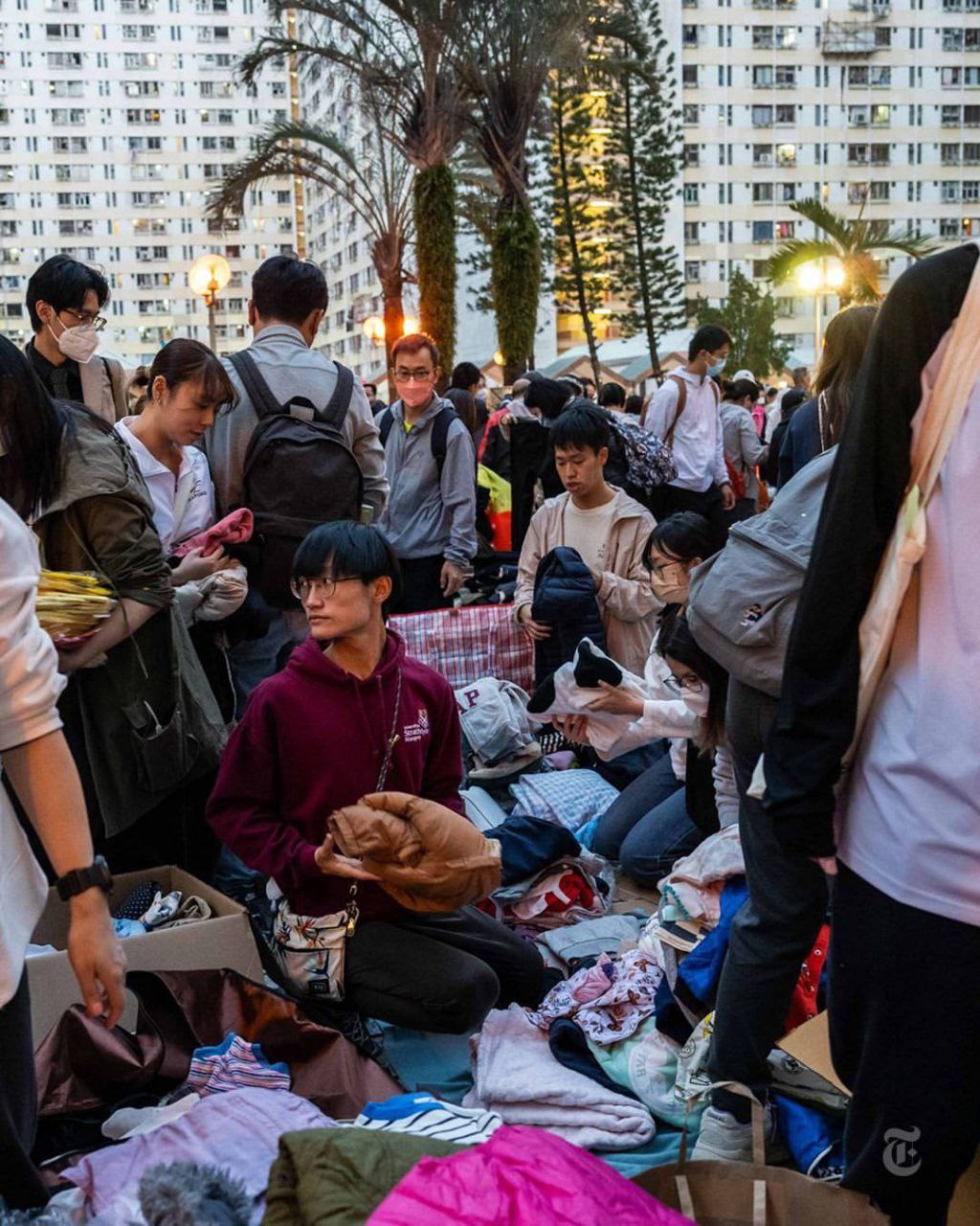 عکس‌های نیویورک تایمز از آتش‌سوزی مرگبار برج‌های مسکونی در هنگ‌کنگ   