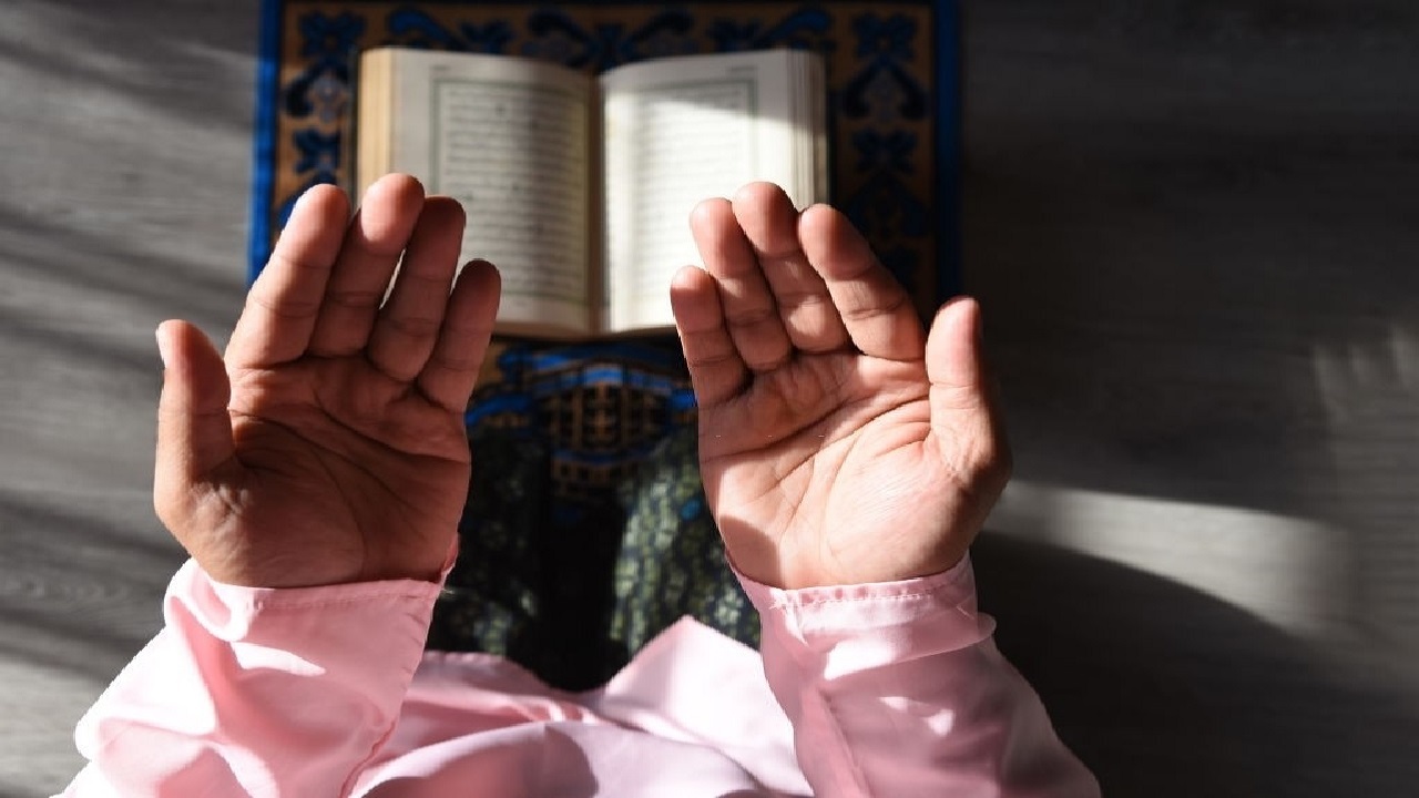 حکمت/چرا بعضی از مؤمنین در گرفتاریند و بعضی از کافران در راحتی و آسایش؟