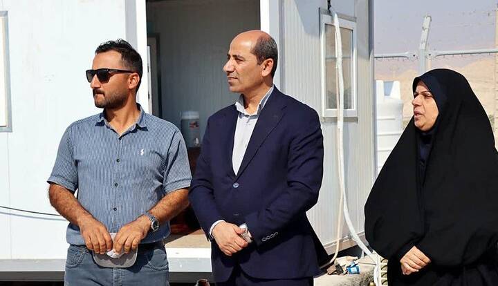 فرماندار دشتی: پیشرفت نیروگاههای خورشیدی مطلوب است