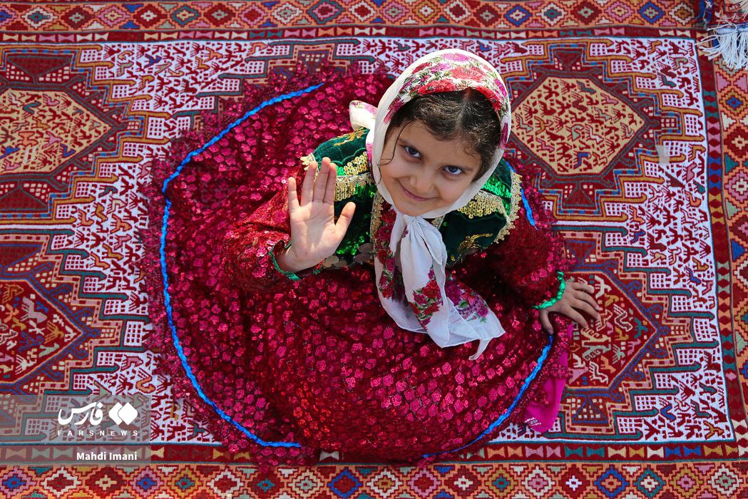 جشنواره ای با تاروپود عشق