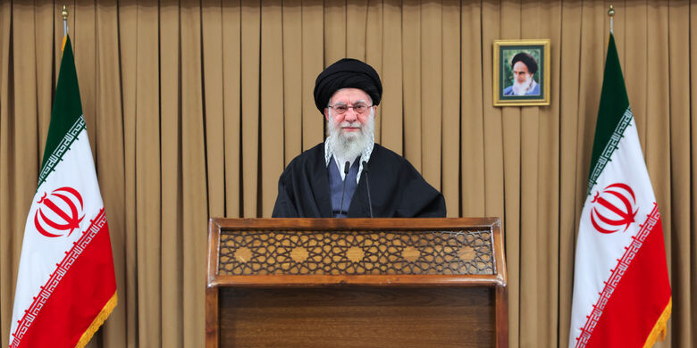 سرمقاله همشهری/ زندگی غیرسکولار با 4 نصیحت پدرانه