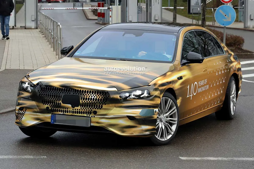 فیس‌لیفت مرسدس S کلاس با چهره جدید و هوش مصنوعی پیشرفته در راه است