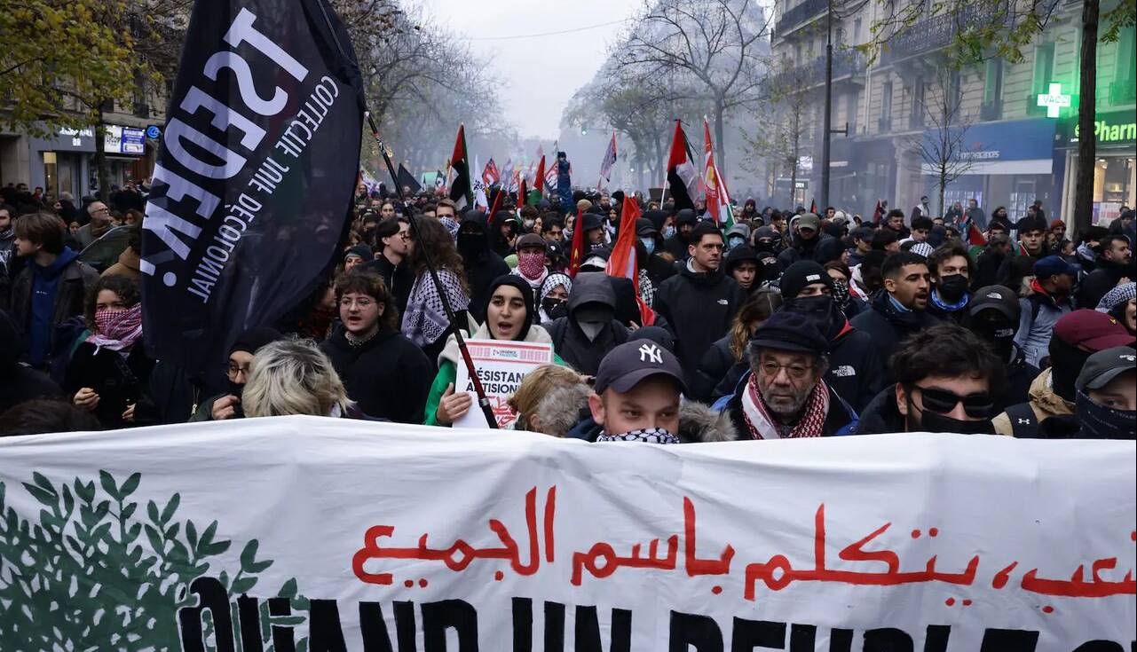دهها هزار نفر در پاریس در حمایت از ساکنان غزه راهپیمایی کردند