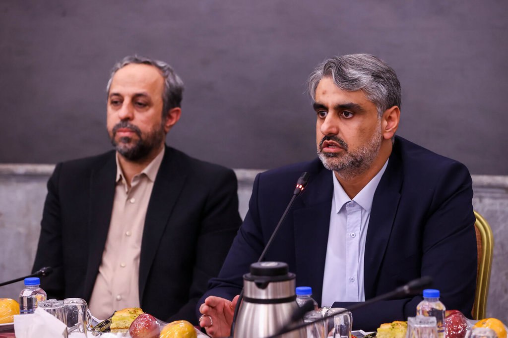 عکس/ نشست قالیباف با مدیران رسانه‌های کشور 