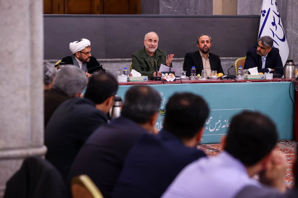 عکس/ نشست قالیباف با مدیران رسانه‌های کشور 