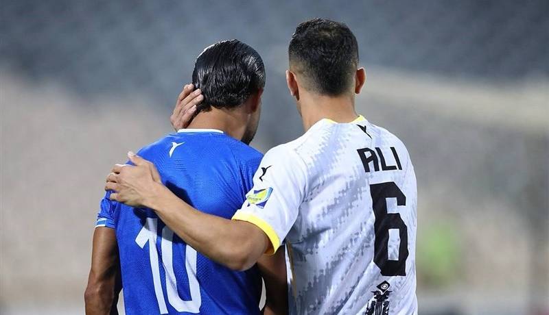 استقلال - فولاد با حضور تماشاگران برگزار میشود