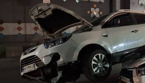 عکس/ تصادف عجیب در زیرگذر حرم مطهر رضوی