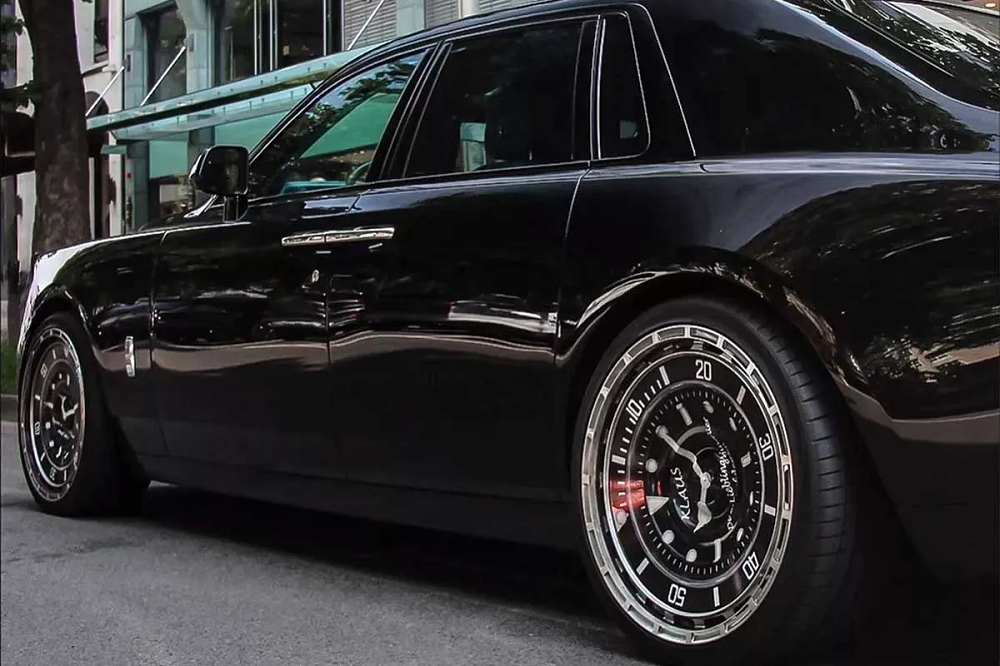عجیبترین تیونینگ رولزرویس فانتوم با چرخهایی شبیه ساعت رولکس!
