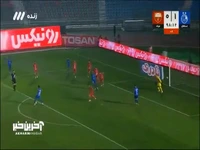 دو موقعیت گلزنی در دقایق پایانی برای استقلال که تبدیل به گل نشد