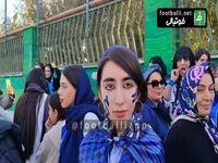هوادار بانوی استقلالی: شاخص آلودگی هر چقدر هم بالا باشد برای حمایت استقلال به ورزشگاه می آییم