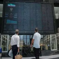 هوای تالار شیشه‌ای متعادل شد