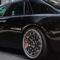 عجیب‌ترین تیونینگ رولزرویس فانتوم با چرخ‌هایی شبیه ساعت رولکس!