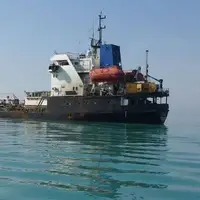توقیف یک شناور با پرچم سوازیلند و ۳۵۰ هزار لیتر سوخت قاچاق توسط سپاه