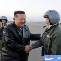 مراسم سالگرد تأسیس نیروی هوایی کره‌شمالی