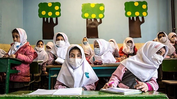 مدارس ایلام فعلاً باز می‌مانند