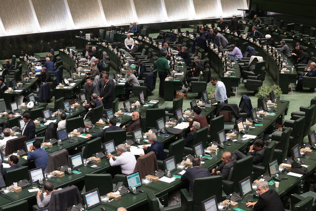 جلسه سهشنبه مجلس دو شیفته شد