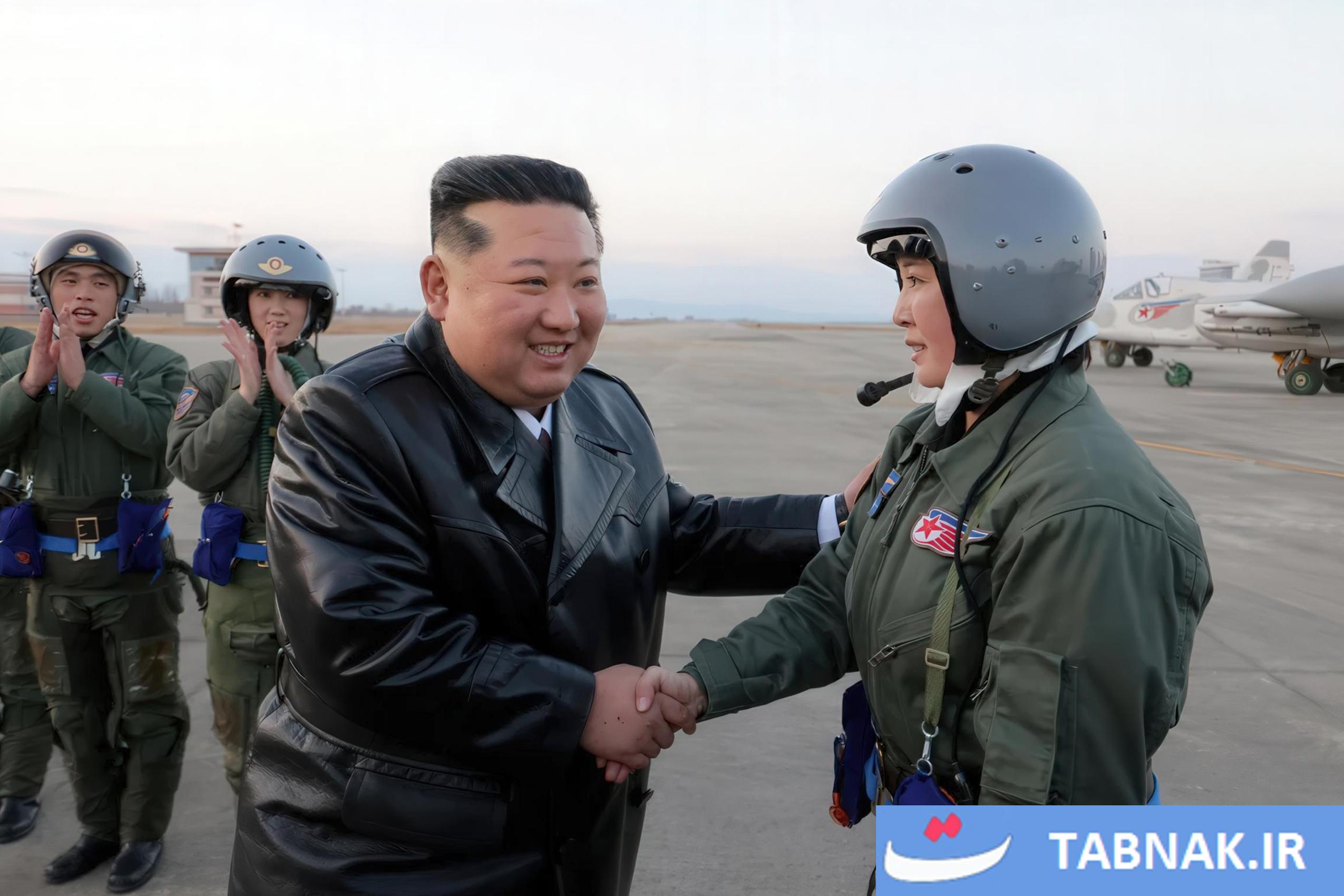 مراسم سالگرد تأسیس نیروی هوایی کره‌شمالی