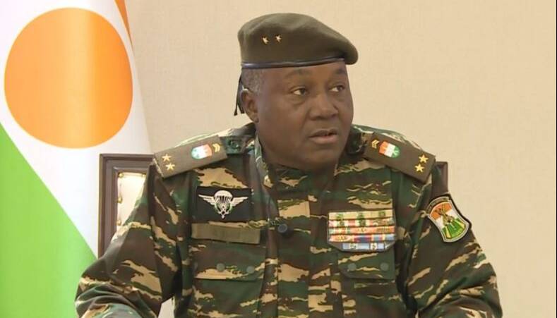 نیجر با خلع ید از فرانسه، اورانیوم تولیدی را در بازار جهانی عرضه می‌کند