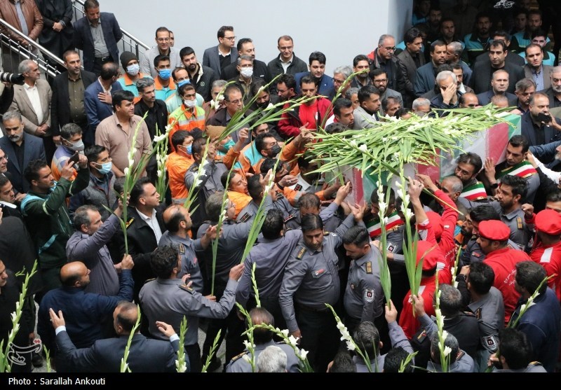 وداع باشکوه کرمان با شهید آتش‌نشان «محسن میرشکار»