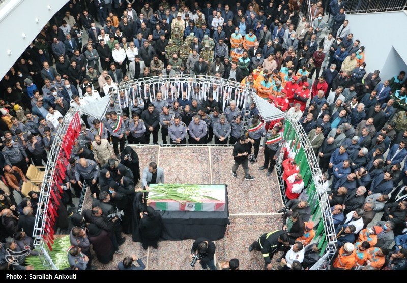 وداع باشکوه کرمان با شهید آتش‌نشان «محسن میرشکار»