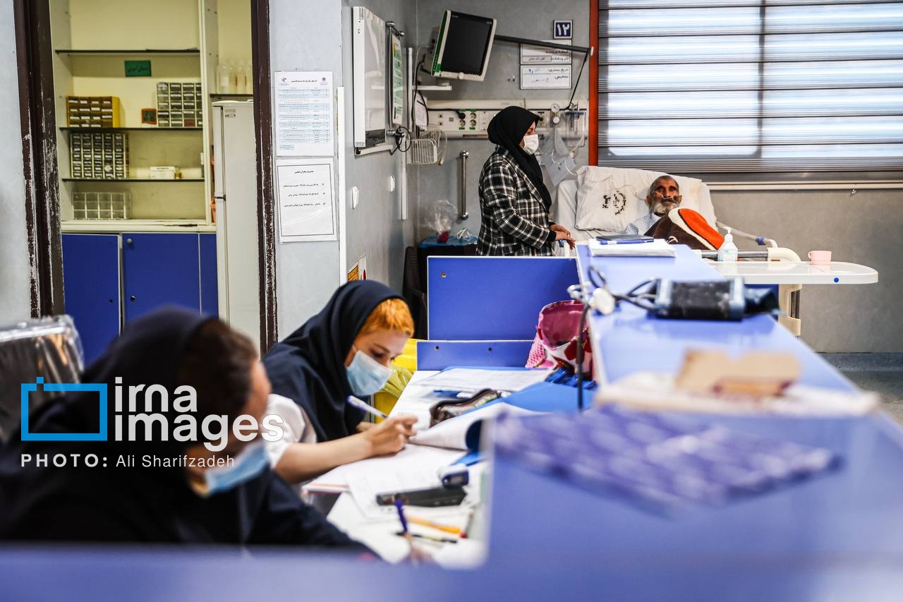 عکس/ کاهش تاب‌آوری کودکان و سالمندان در هوای آلوده تهران