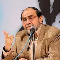 رحیم‌پور ازغدی: گرفتار کردن آمریکا در دریای کارائیب و خلیج مکزیک [بهتر است] یا در دریای عمان و خلیج فارس؟