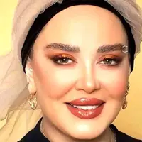 چهره ها/ عکسی از تولد 52 سالگی بهاره رهنما در یک کافه