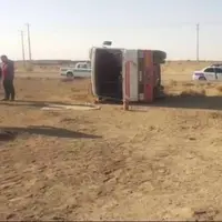 واژگونی مینی‌بوس کارگران در جاده دهان‌قلعه بردسکن