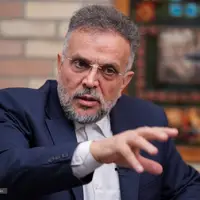 نماینده سابق مجلس: مسئولان نباید از خطوط ویژه، خودروهای اختصاصی و امکانات ویژه خود استفاده کنند