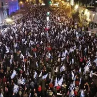 تجمع صهیونیستها مقابل خانه هرتزوگ؛ «نتانیاهو فاسد است»