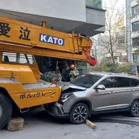 مرگ راننده جرثقیل ۲۵ تنی در حادثه صبحگاهی تهران 