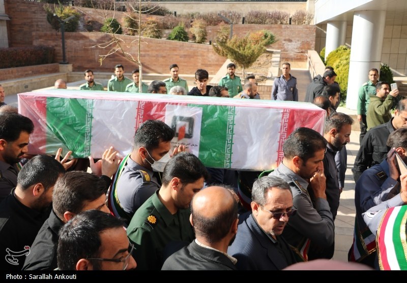 وداع باشکوه کرمان با شهید آتش‌نشان «محسن میرشکار»