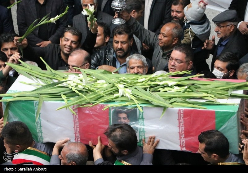 وداع باشکوه کرمان با شهید آتش‌نشان «محسن میرشکار»